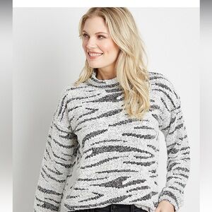 NWT- Maurice’s Zebra Mock Neck Sherpa Pullover Sweatshirt